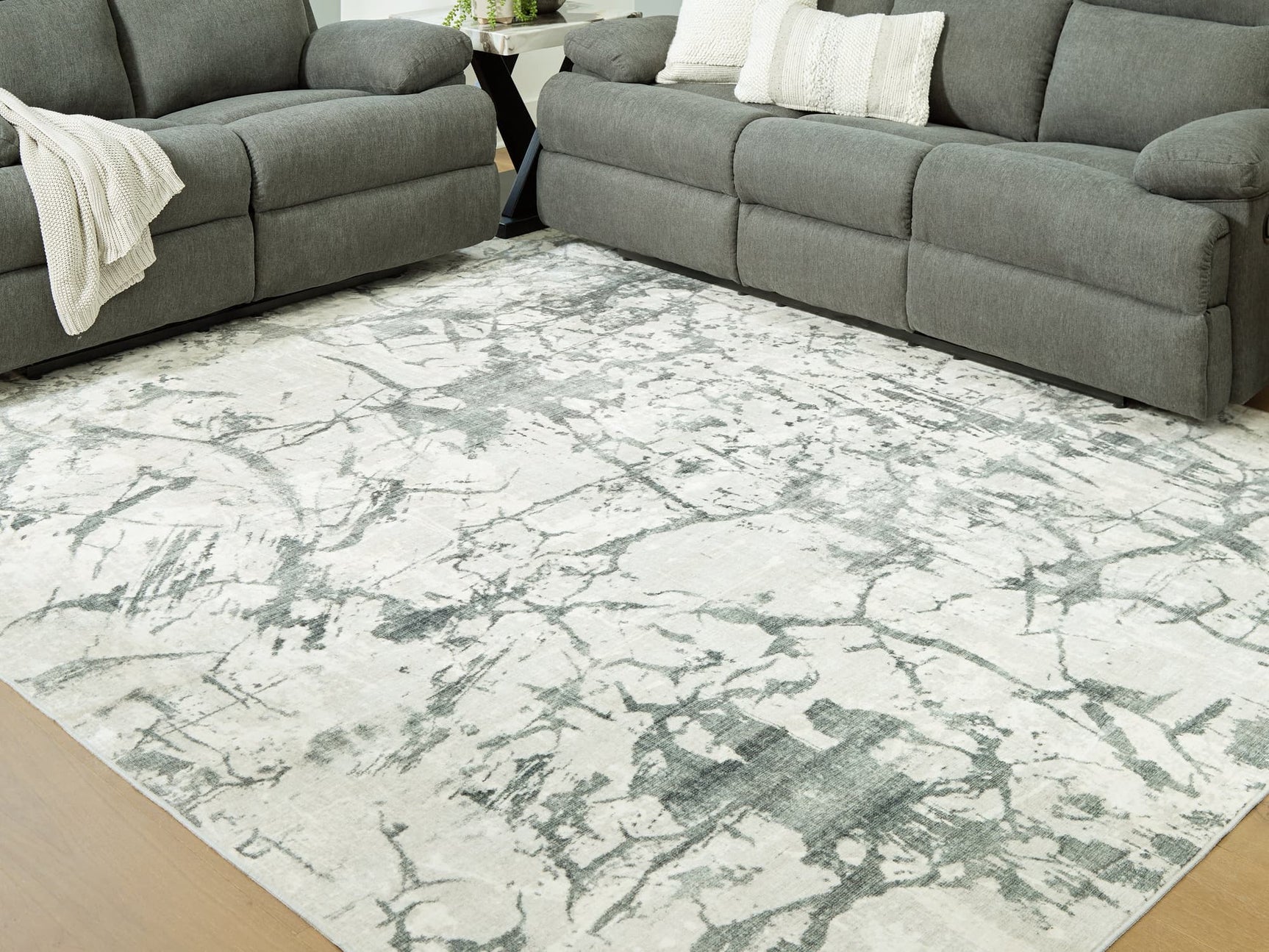 Tobinbury Gray 8x10 Washable Area Rug top view