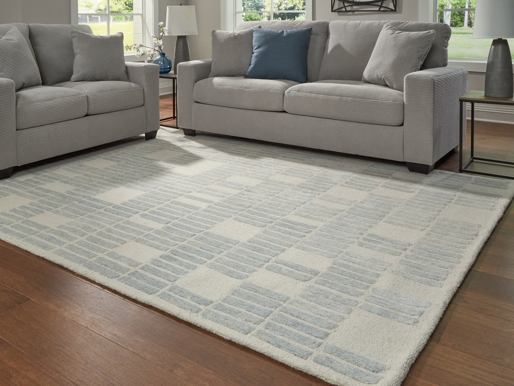 Dylanton Ivory and Blue 7 foot 8 inch by 10 foot area rug top view
