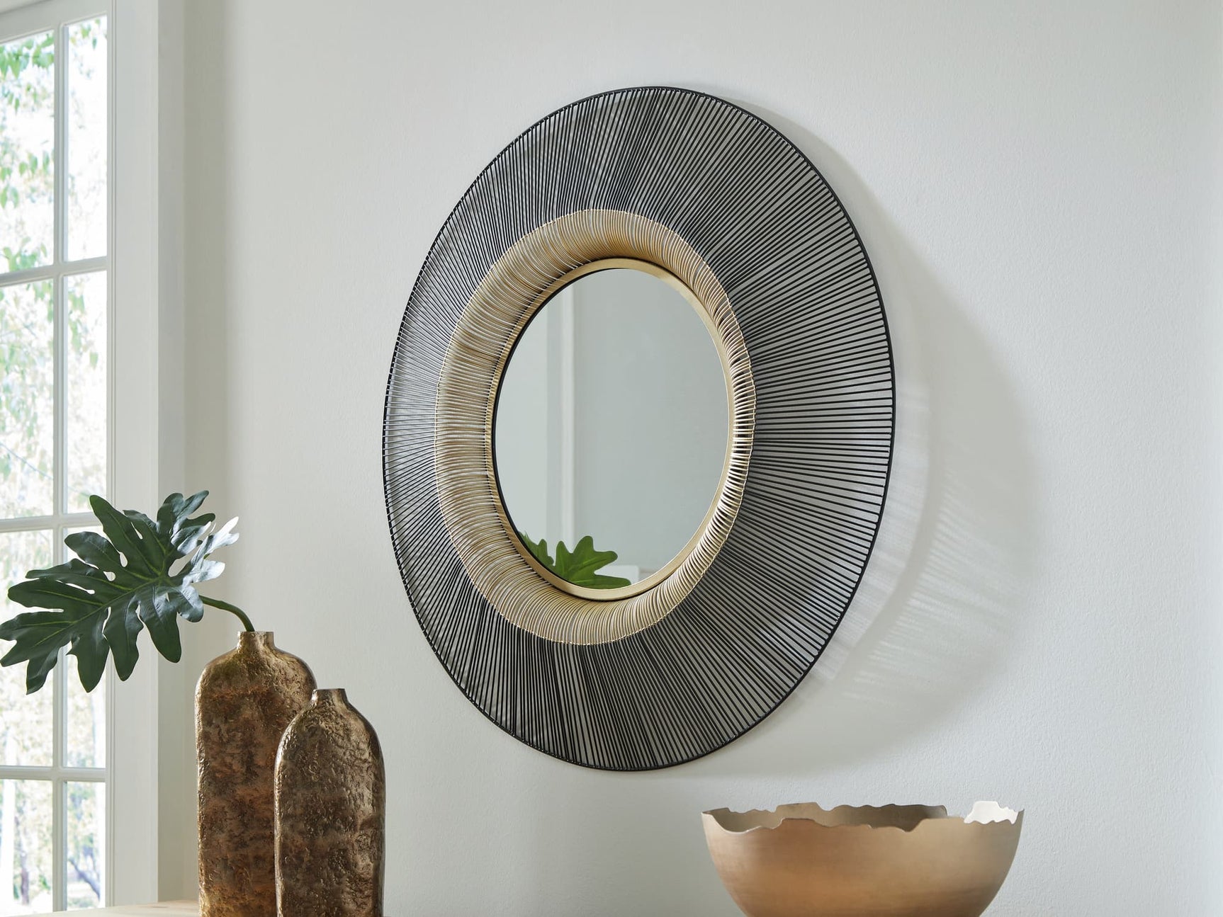 Dallmen black and gold metal sunburst accent mirror front view