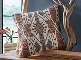 Kierenworth Sienna Ivory Black pillow set of 4 front view