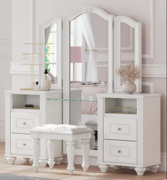 Kozlani white vanity with mirror front view