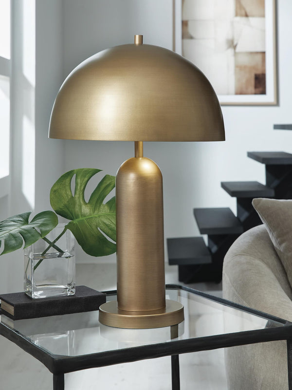 Wendfield antique gold finish table lamp front view