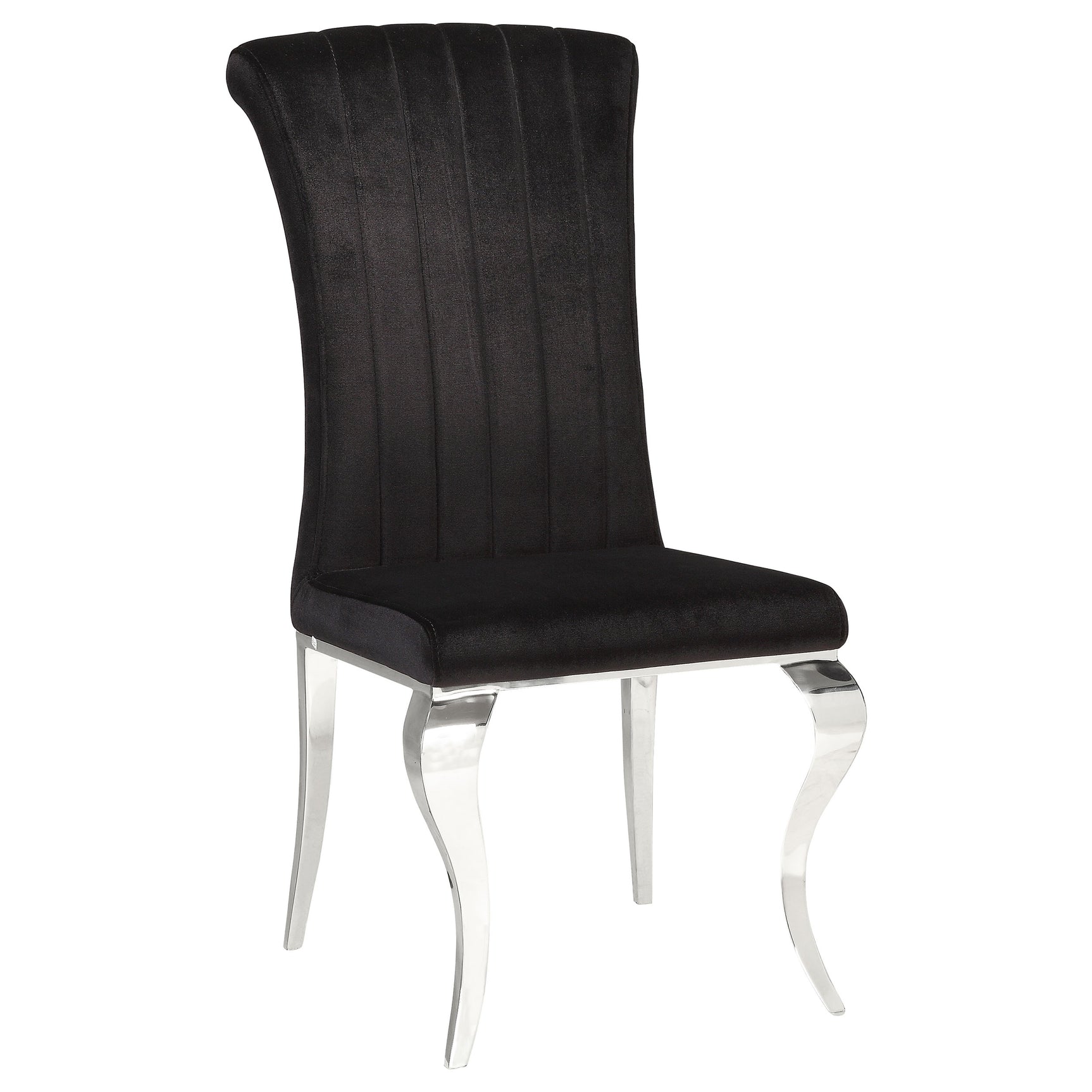 Side angle room view of Quinn dining set with four chairs