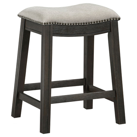 Elliston dark grey table with chairs from front