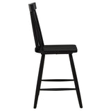 Chair at kitchen island setting
