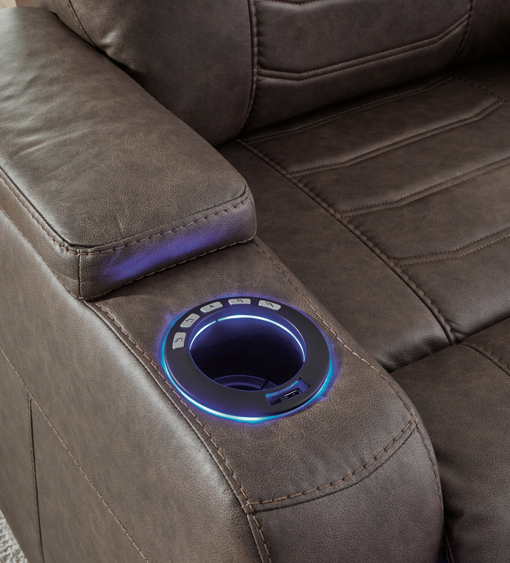 USB port detail of Schooner Rocks recliner