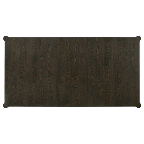 Reseda dining table corner with square edge