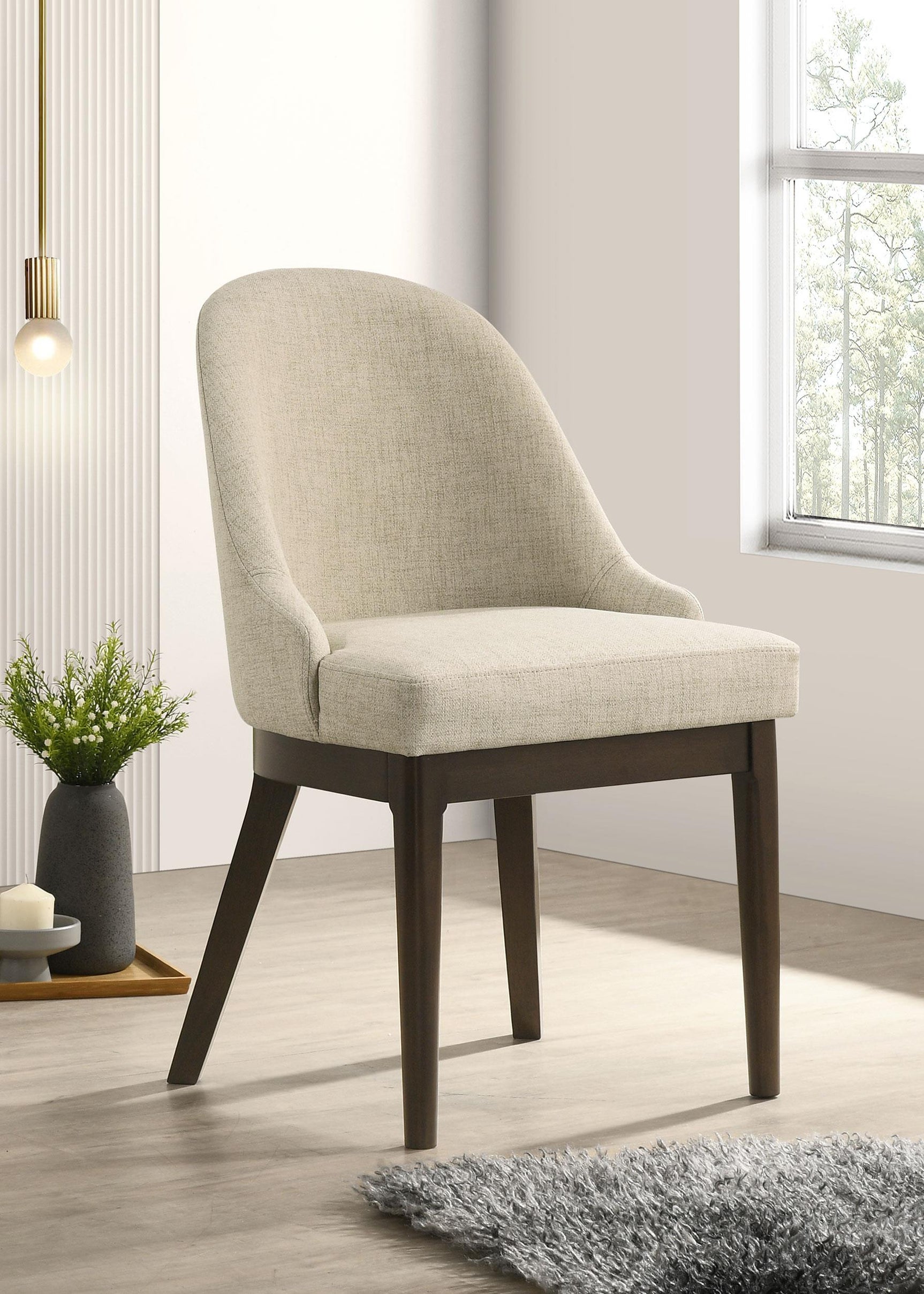 Reseda dining chair detailed upholstery close-up