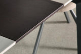 Table top and base contrast highlight