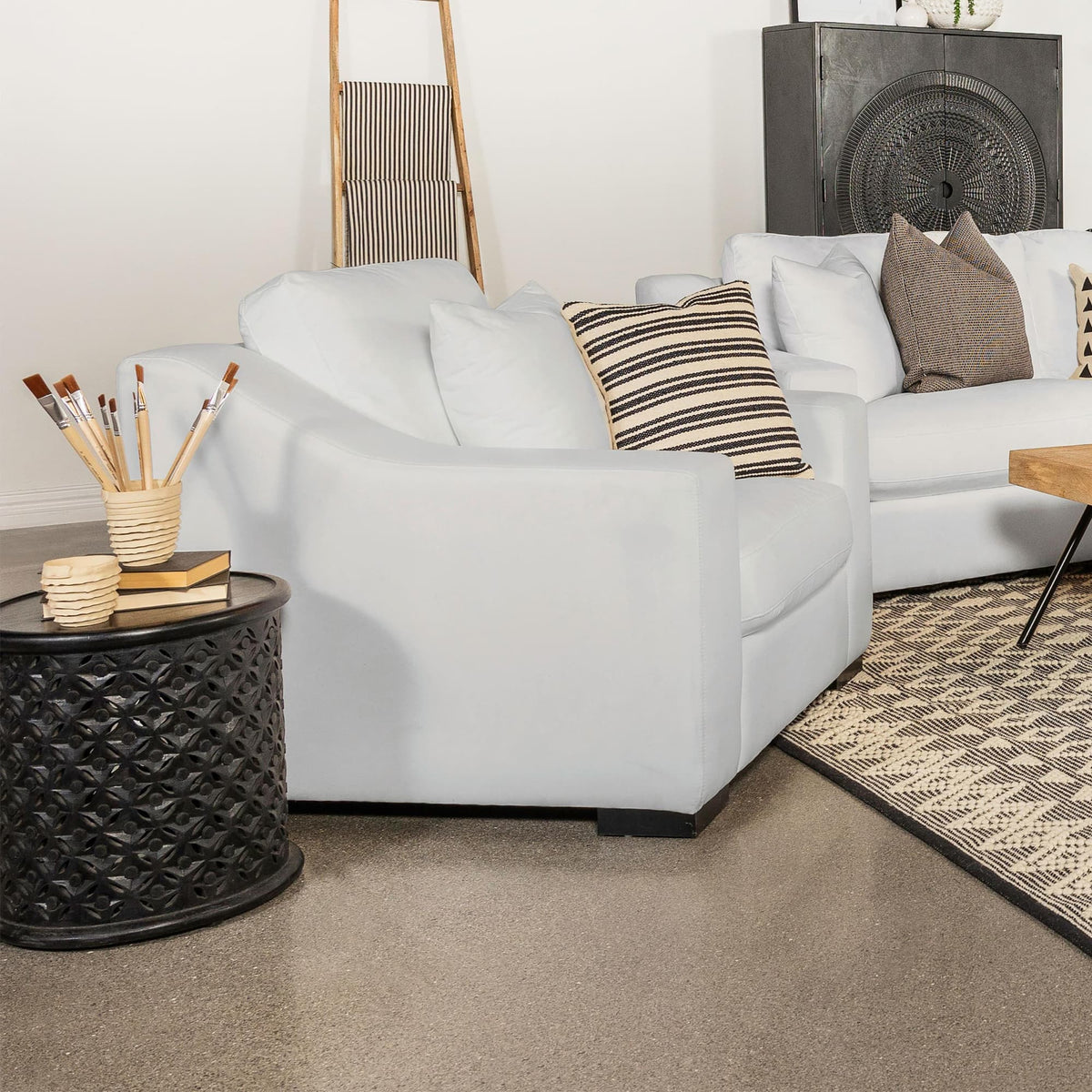Ashlyn Upholstered Sloped Arm Accent Chair White — product image 2