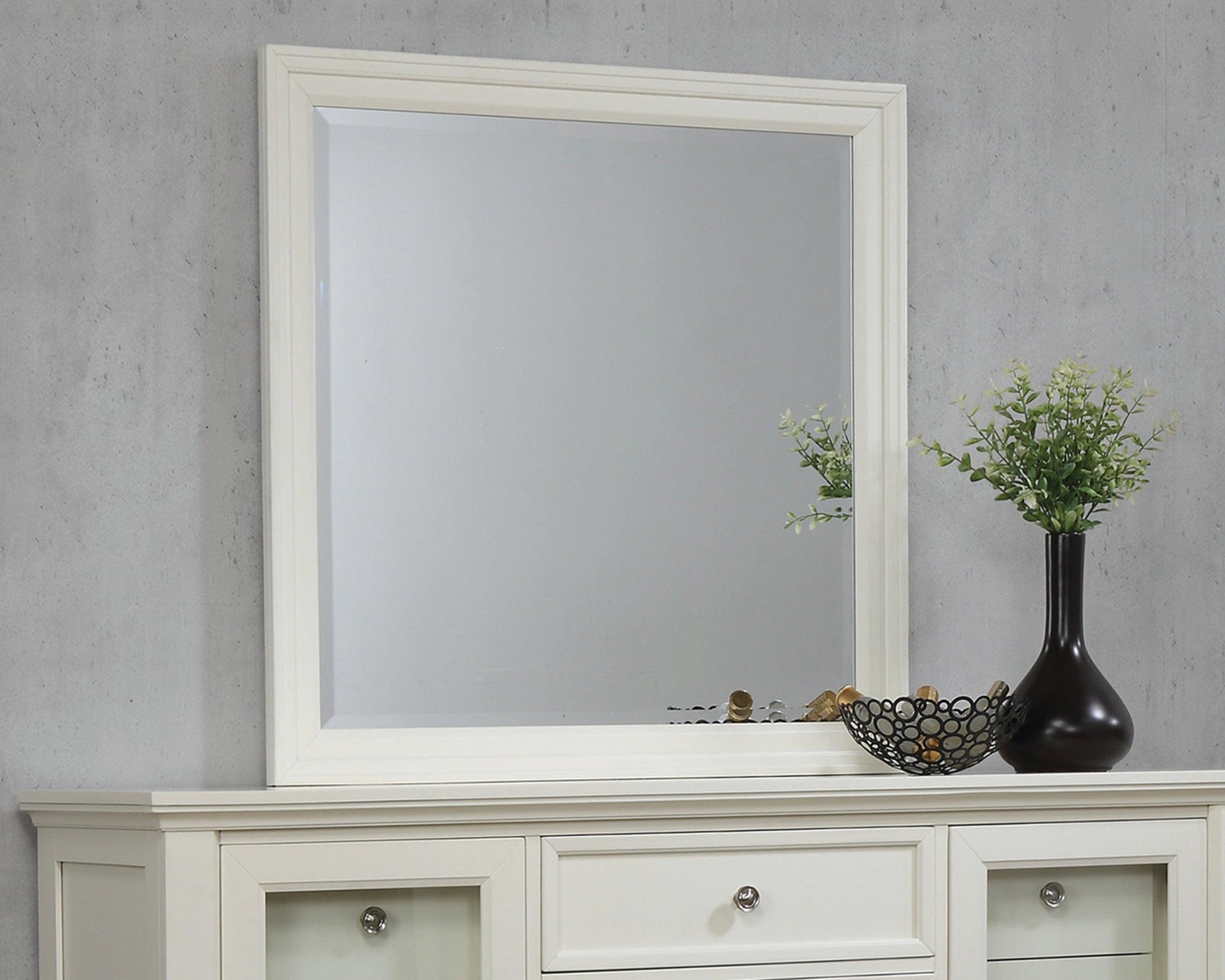 Sandy Beach 11-Drawer White Rectangular Dresser assembled bedroom display