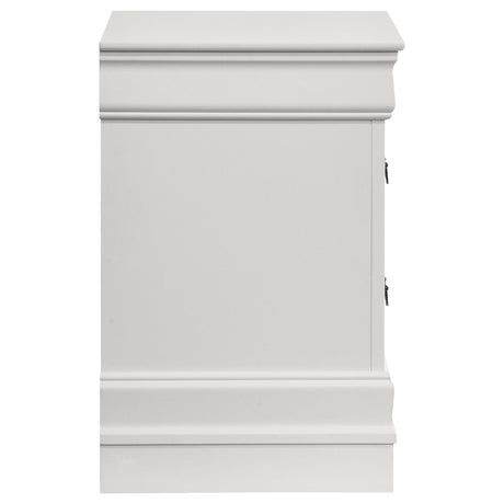 Close view of molded trim and finish