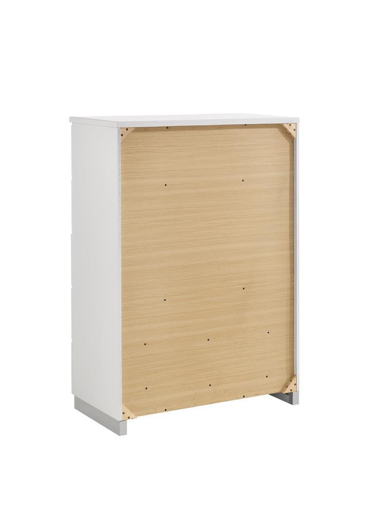 Felicity 5-Drawer Chest Glossy White close-up of chrome handle