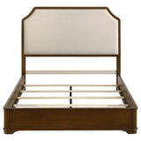 Garland queen panel bed corner detail