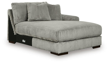 Main view highlighting the sectional’s shape and size