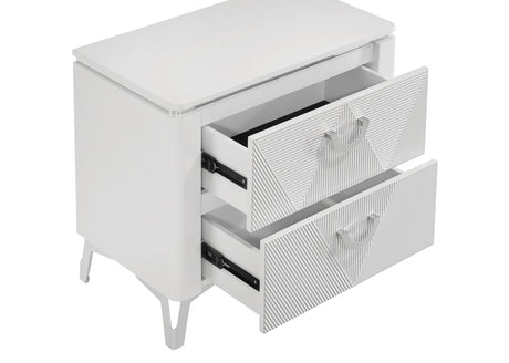 Drawer pulls and geometric drawer front detail