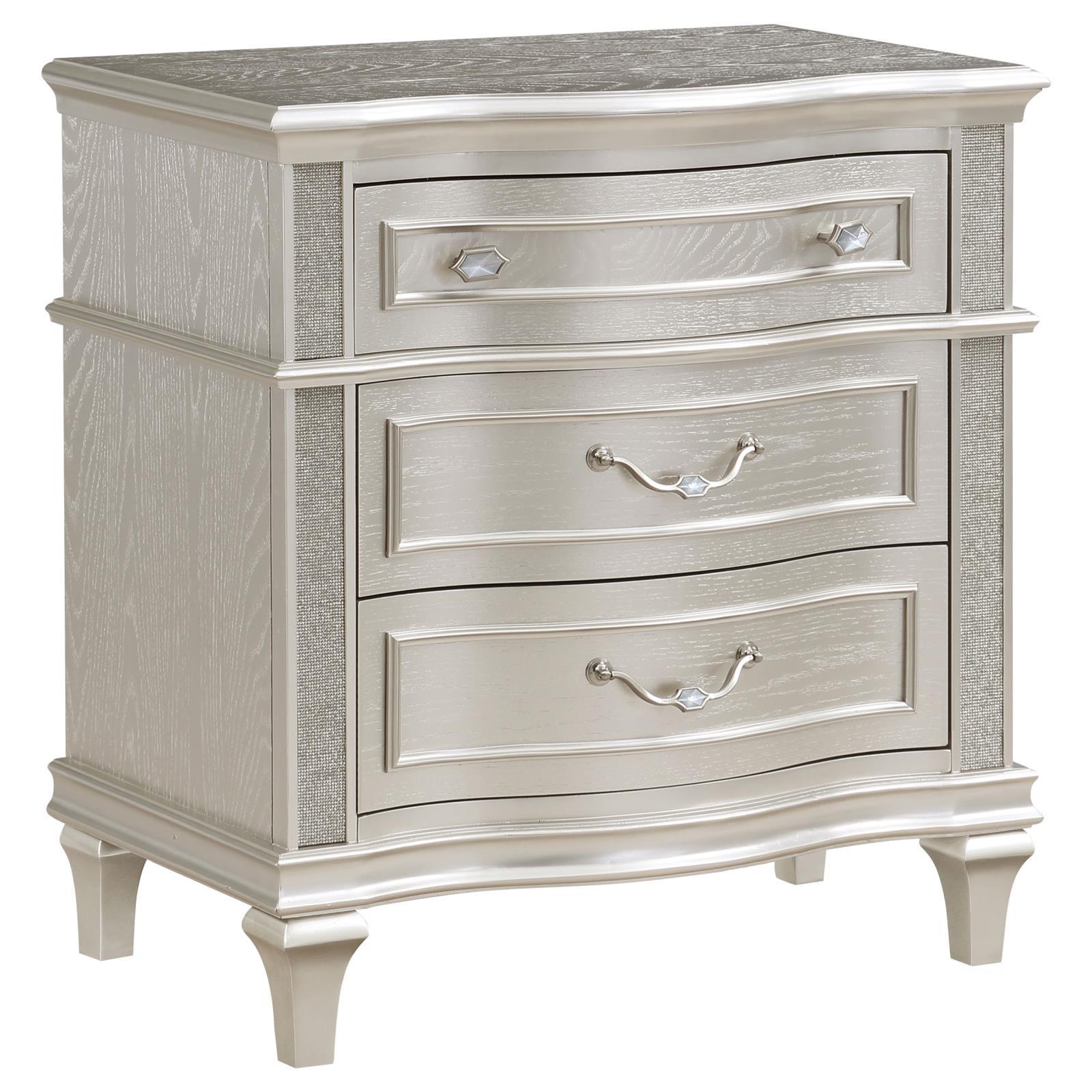 Evangeline 4-piece upholstered queen platform bedroom set Ivory and Silver Oak front view