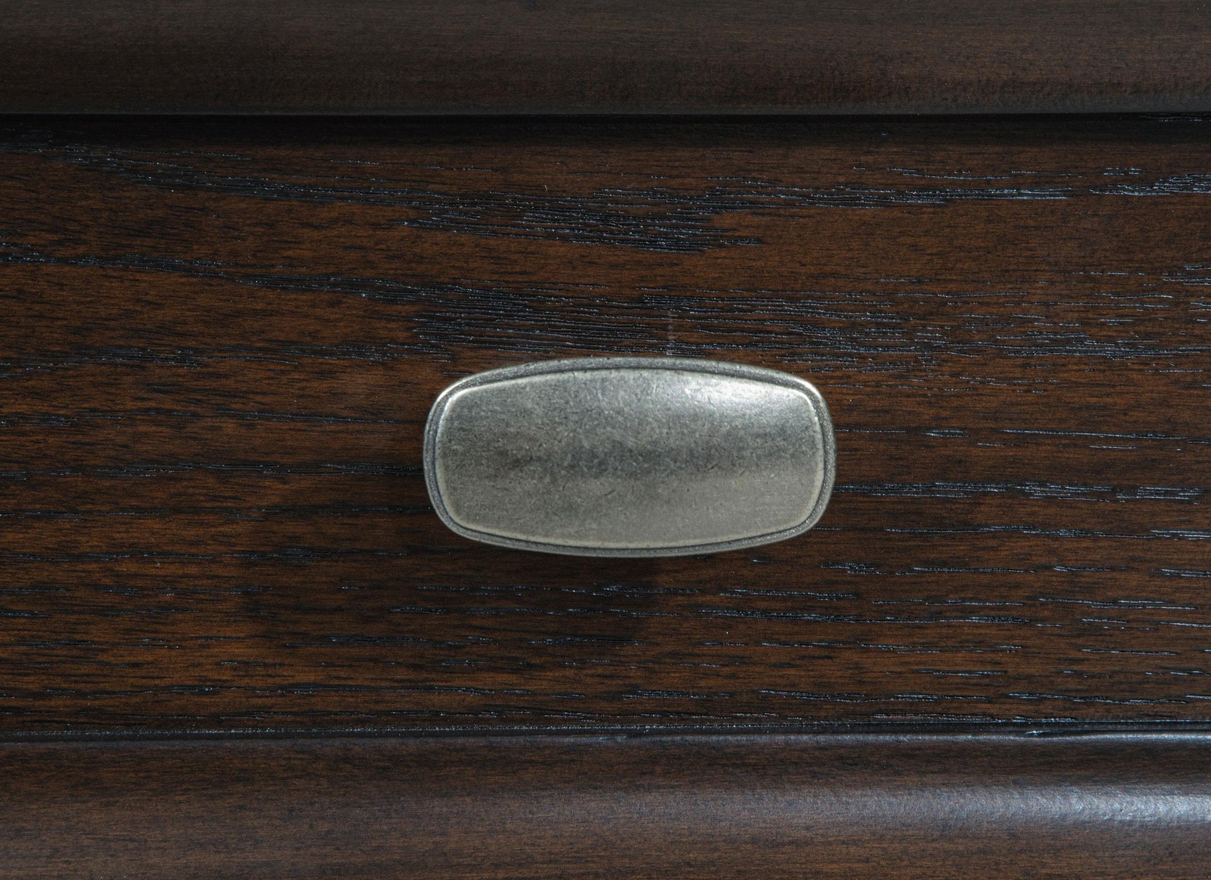 Full height view of chest illustrating size