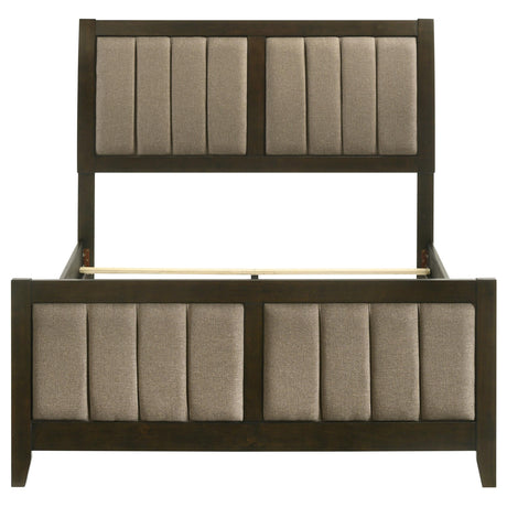 Footboard detail on Wilkes upholstered full bed