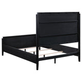 Brookmead King Bed Footboard View