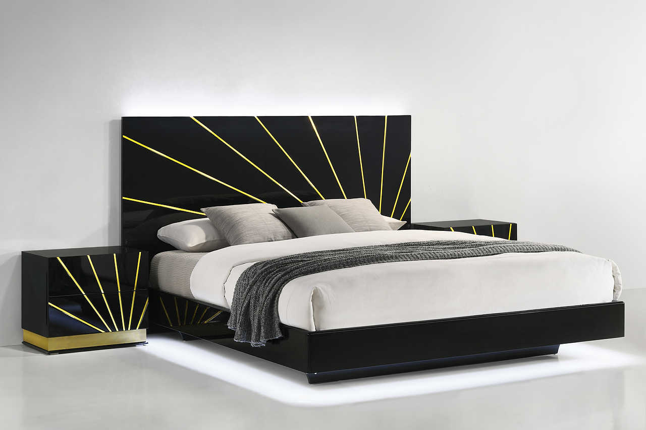 Zenia Black Gold Chest