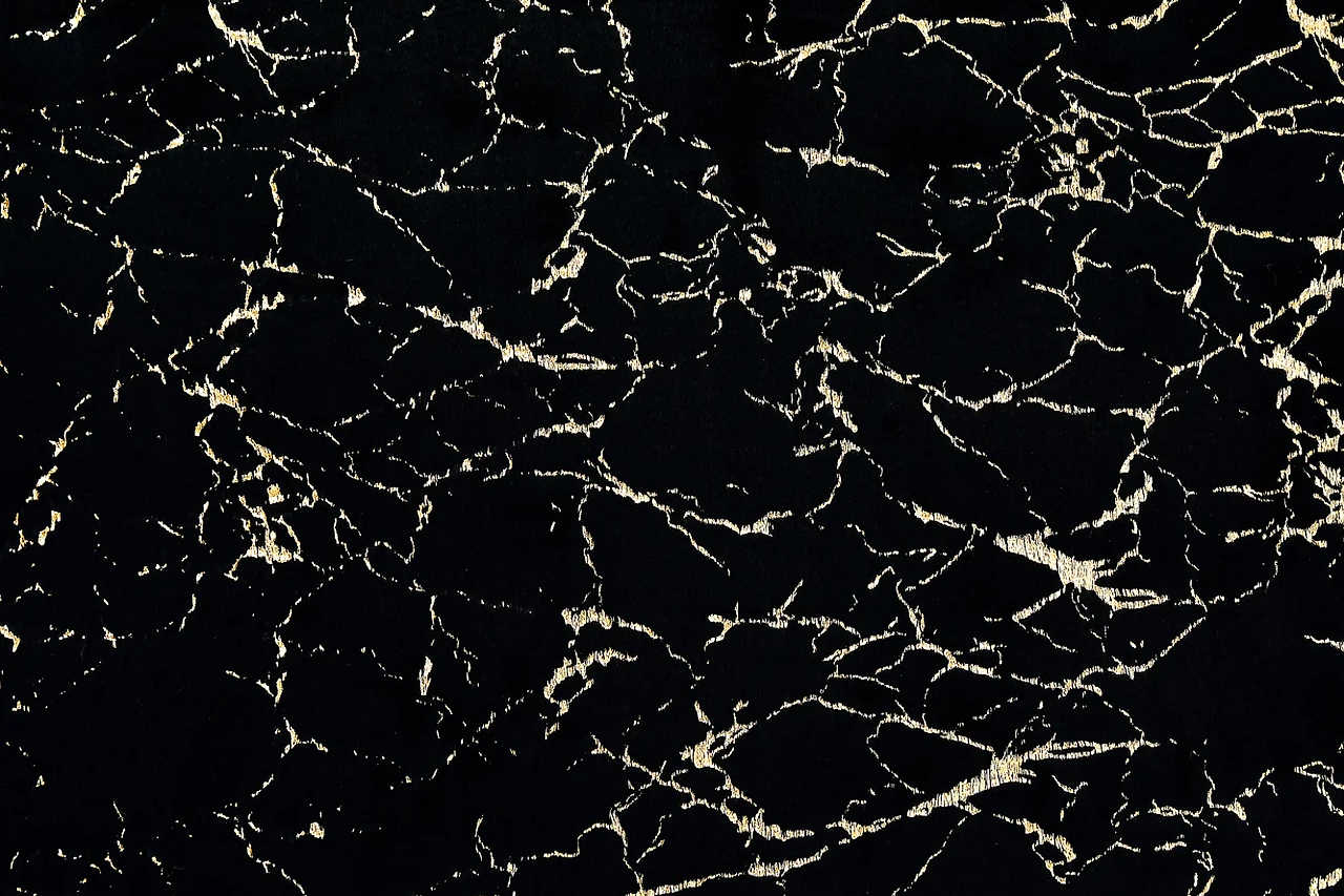 Rabbit Black Gold medium rug 5x7 top view