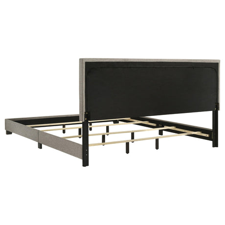 Dorian King Bed black finished legs detail