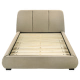 Mokena Bed wooden legs close-up