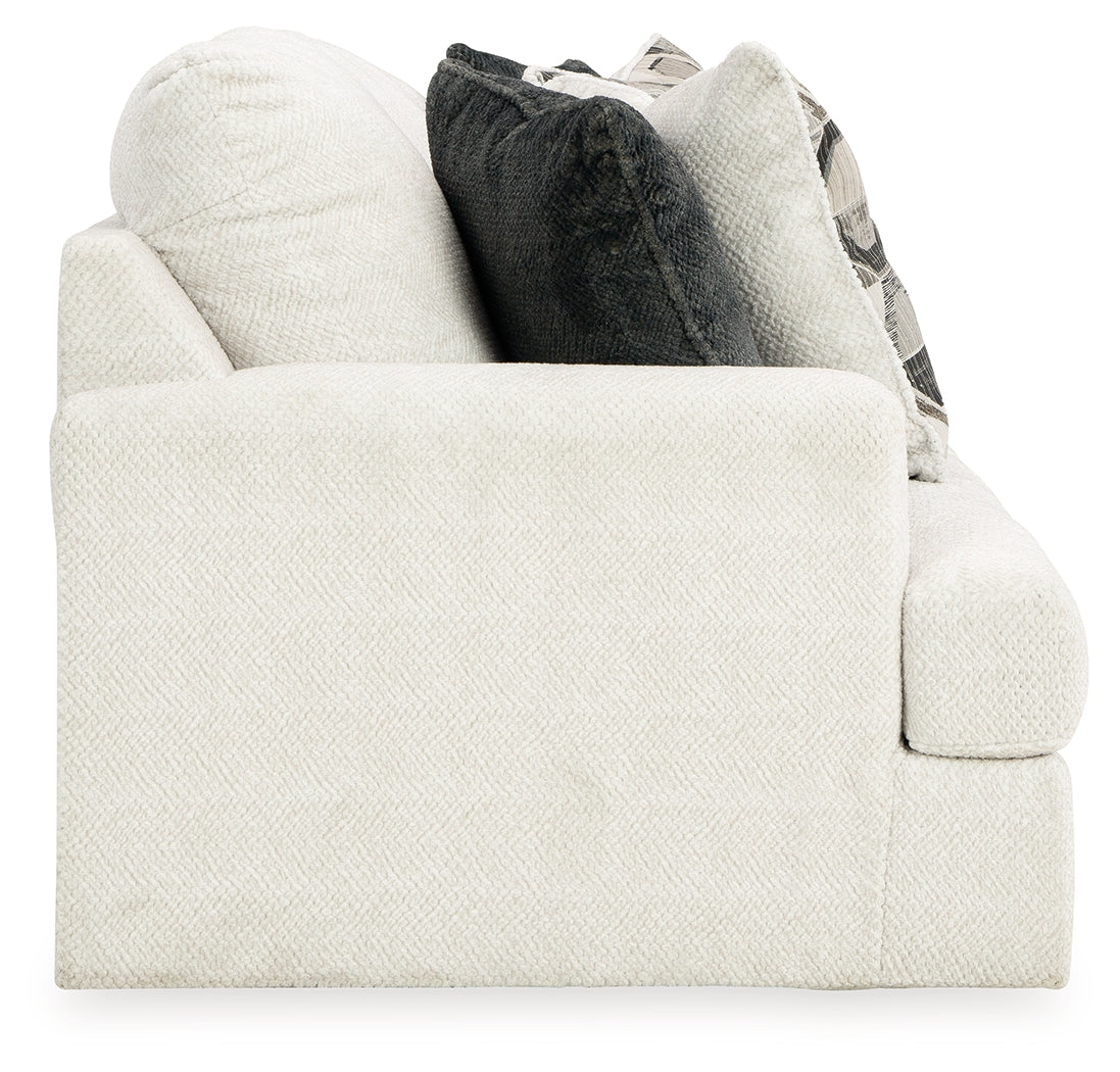 Side detail of Karinne chair