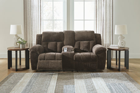 Open console with cup holders on Frohn loveseat