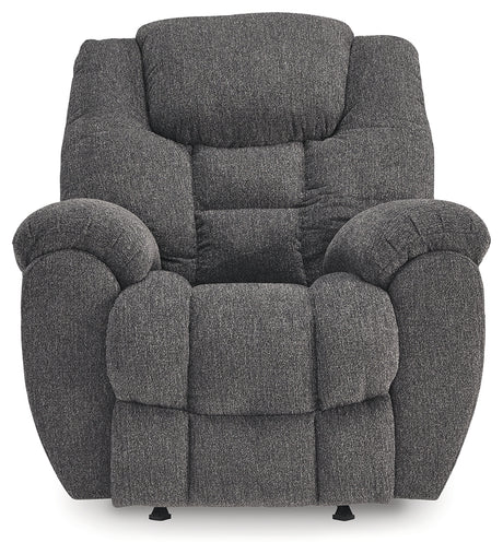 Head-on front view of Foreside Recliner