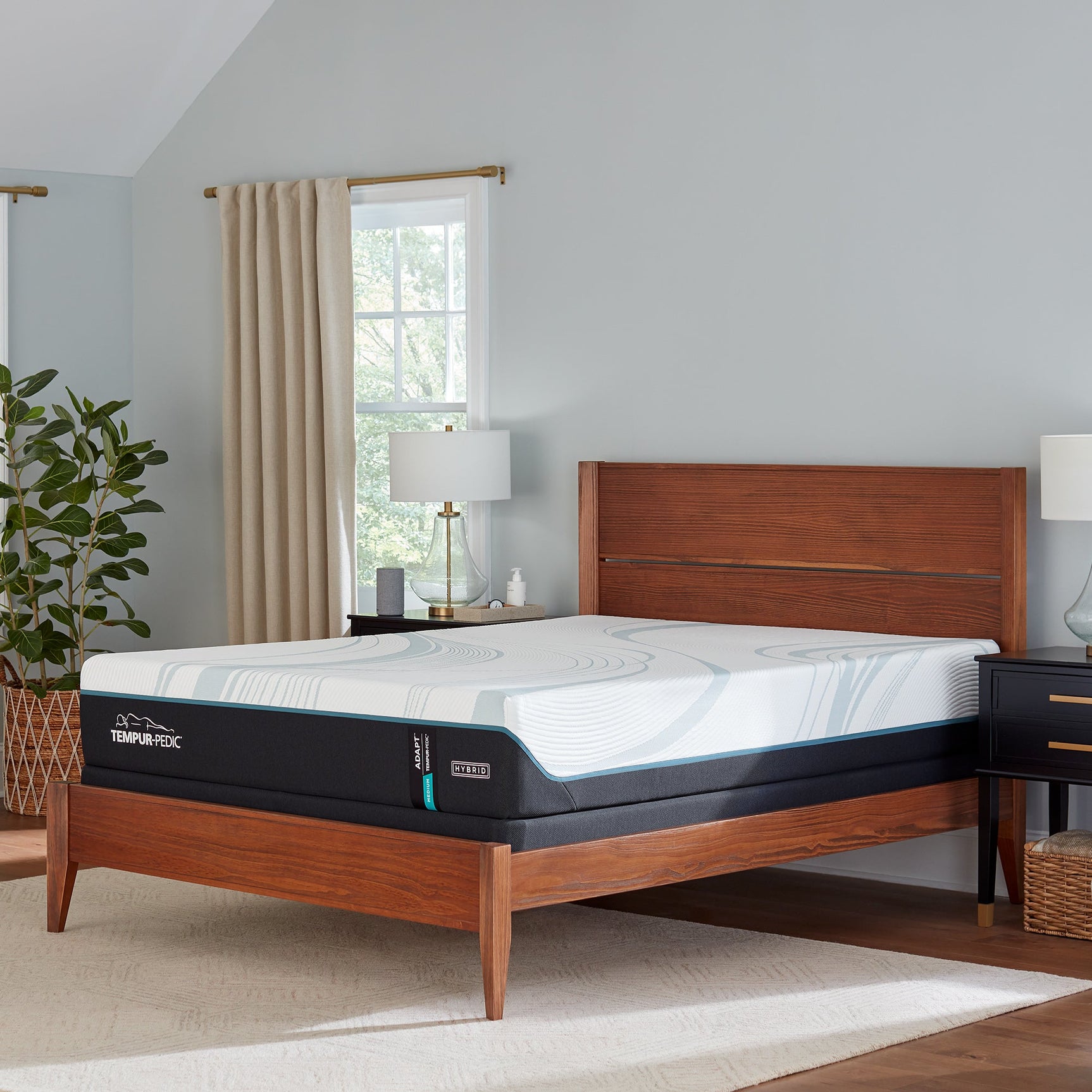 Tempur-Pedic® TEMPUR-Adapt® Medium Hybrid Mattress