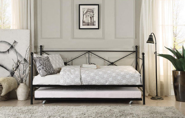 Jones Black Metal Daybed with Trundle black finish detail