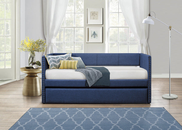 Packaged box for Therese daybed parts
