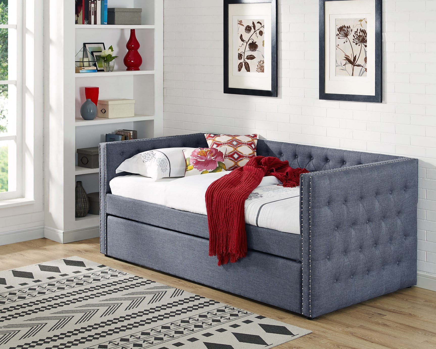 Trina daybed metal frame detail