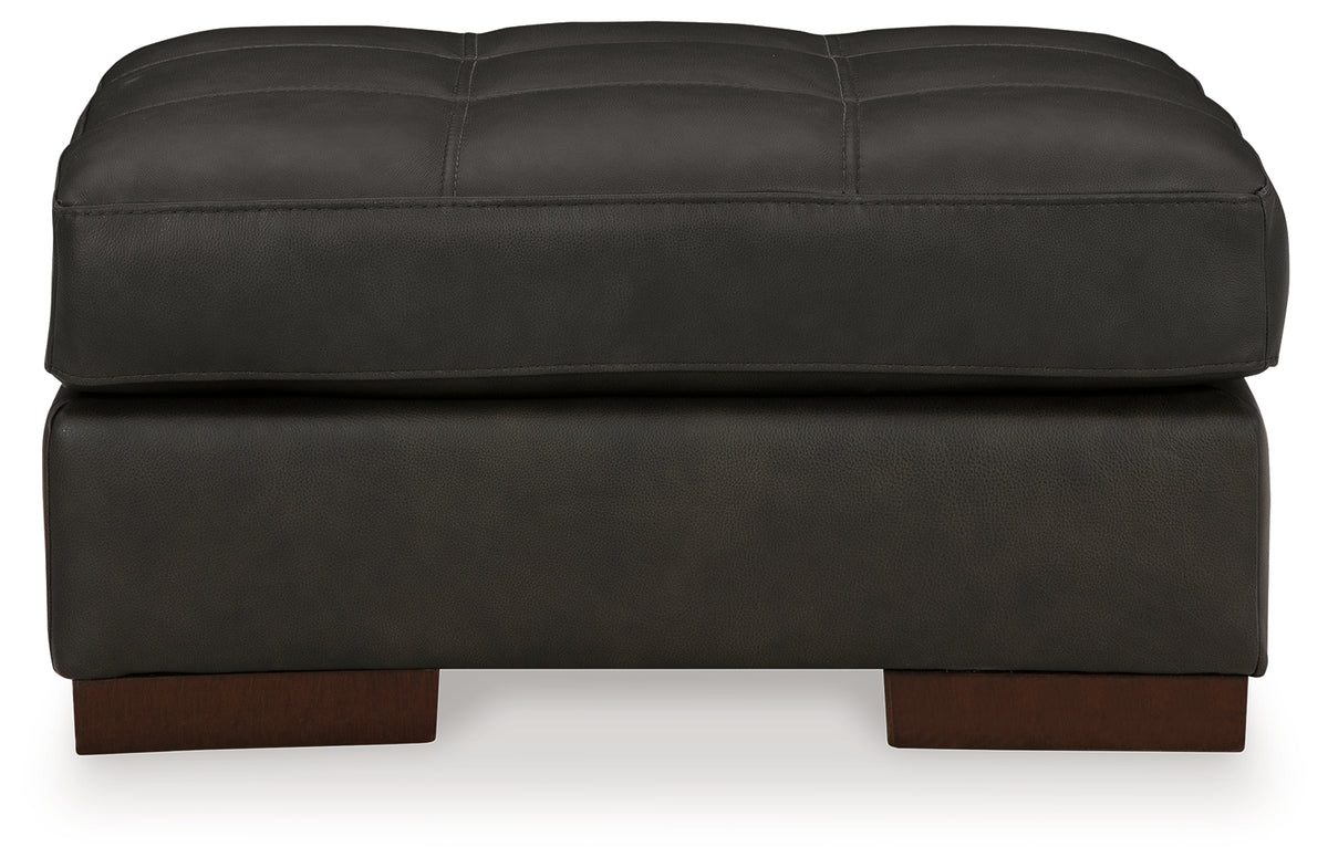 Luigi Thunder chair detailed tufting close-up