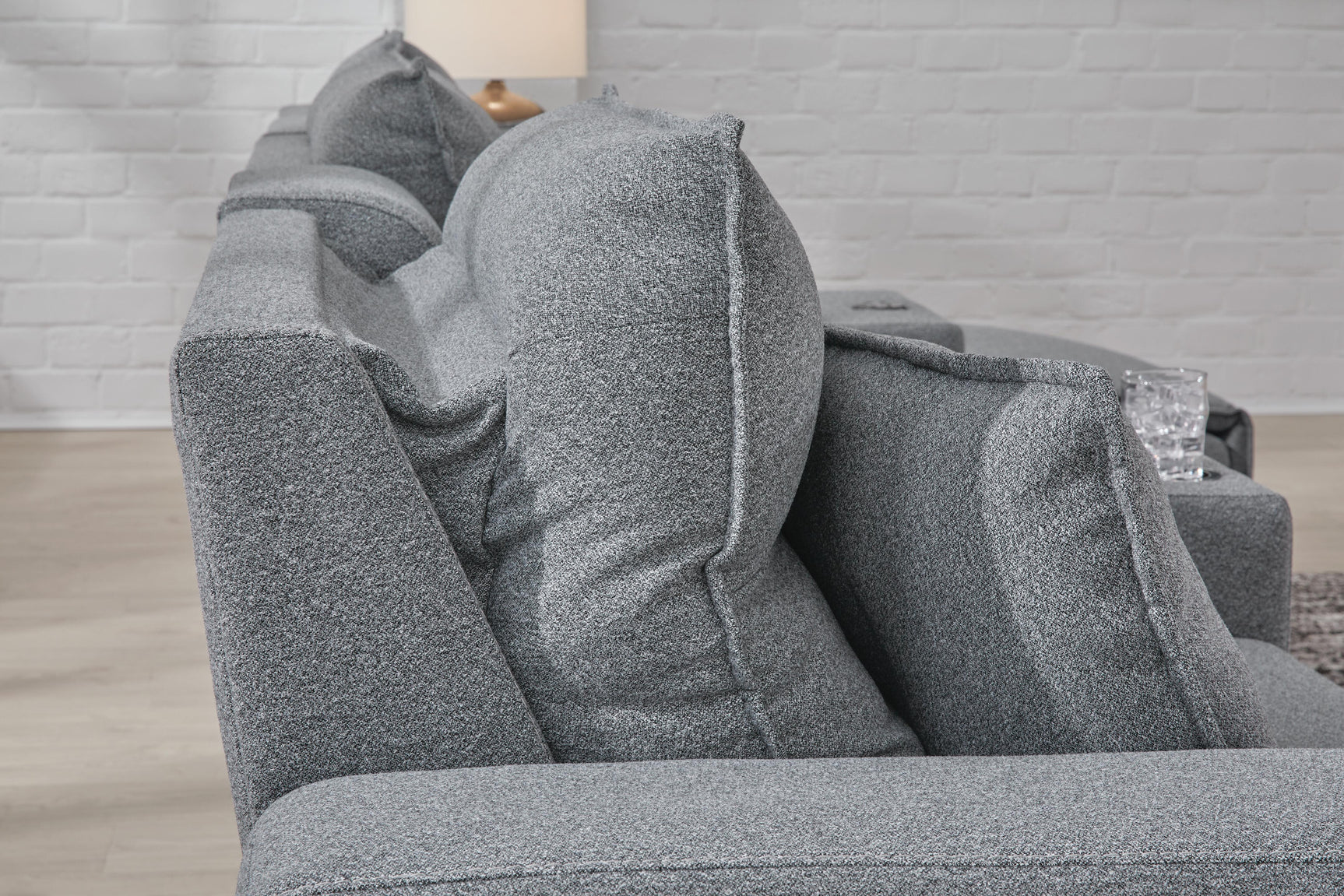 Adjustable Easy View™ headrest detail on Modmax II sectional