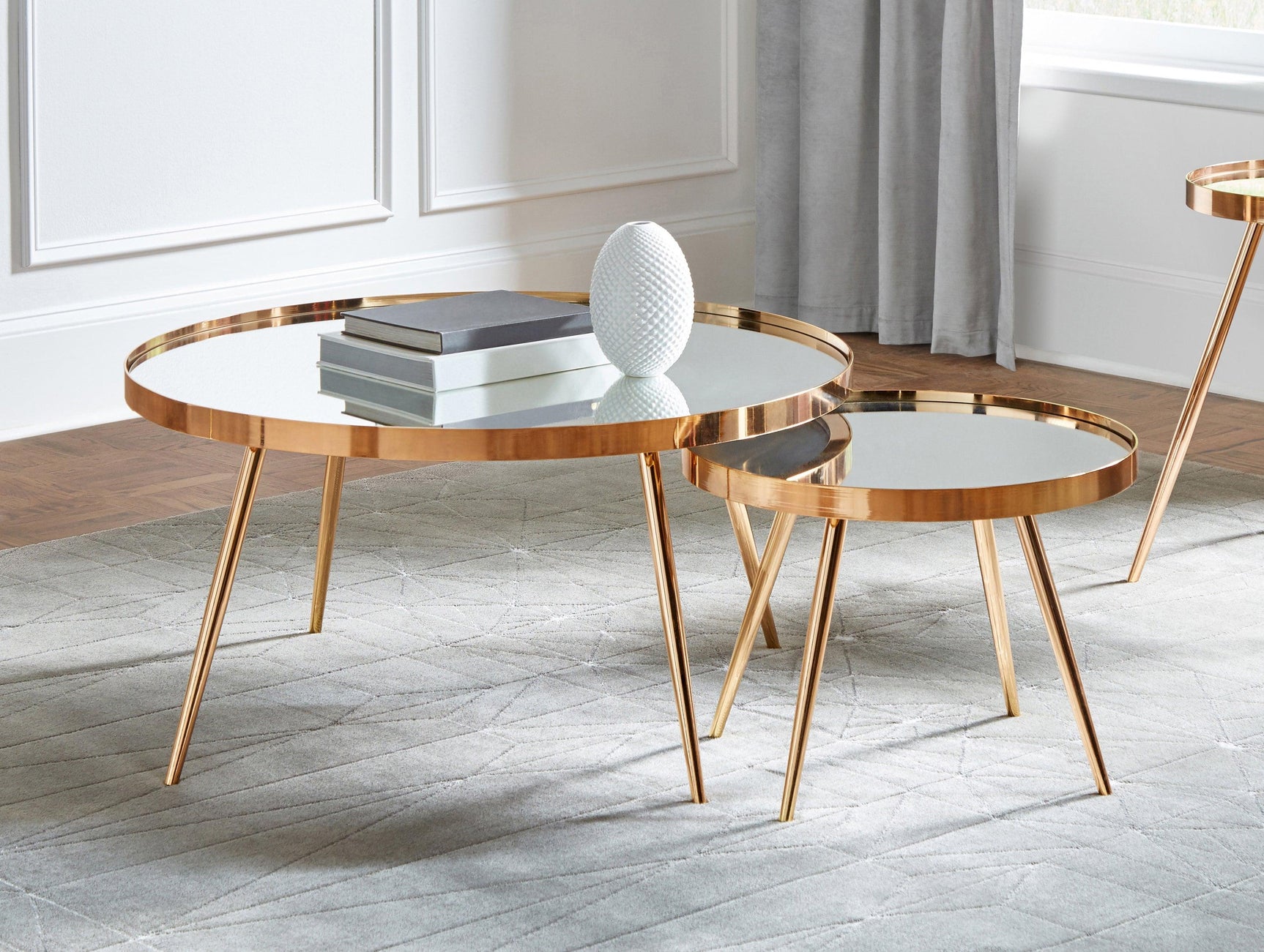 Kaelyn nesting coffee tables gold finish, side view