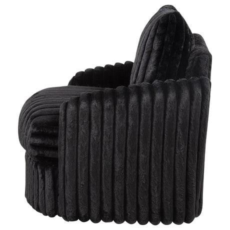 Wide seat and arm design of Sarco accent chair