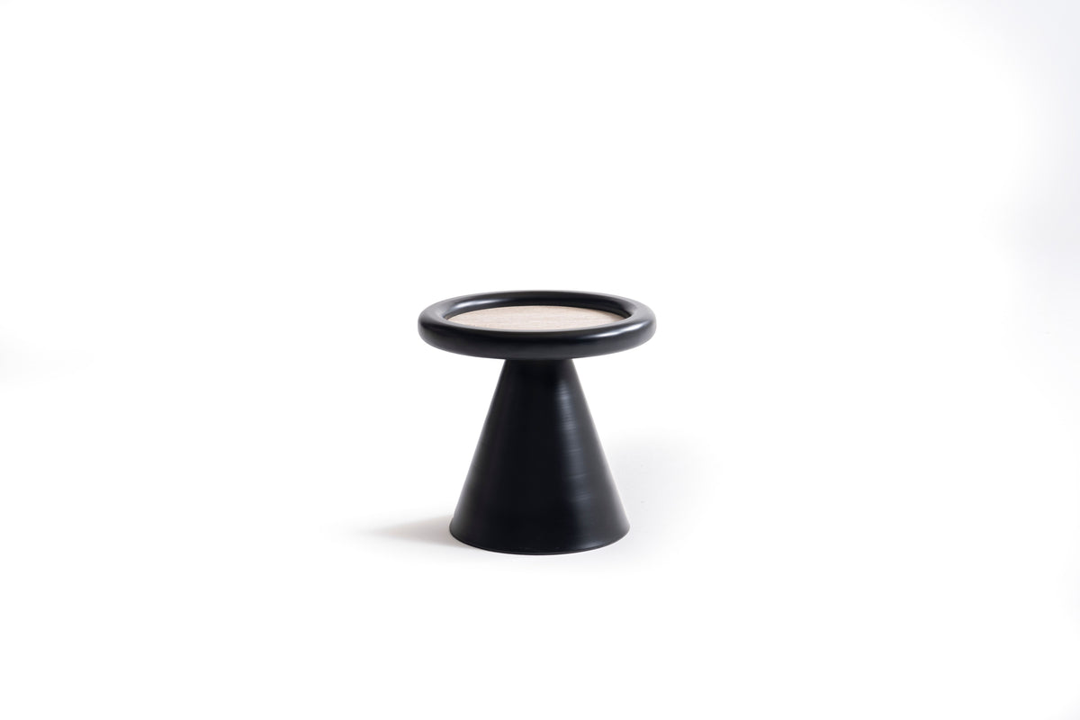 Small table corner detail