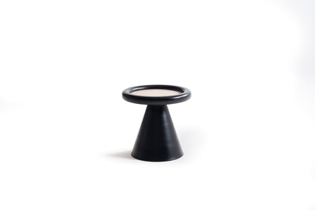 Small table corner detail