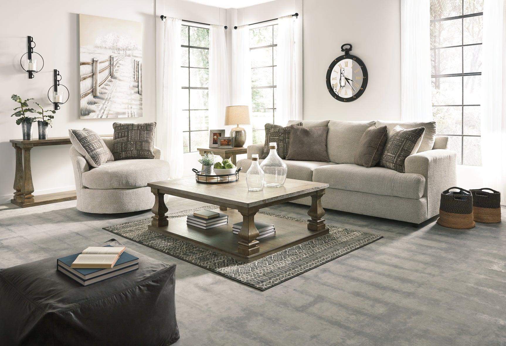Decorative pillows on Soletren sofa sleeper
