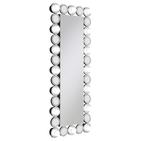 Side angle showing mirror's thickness and frame details