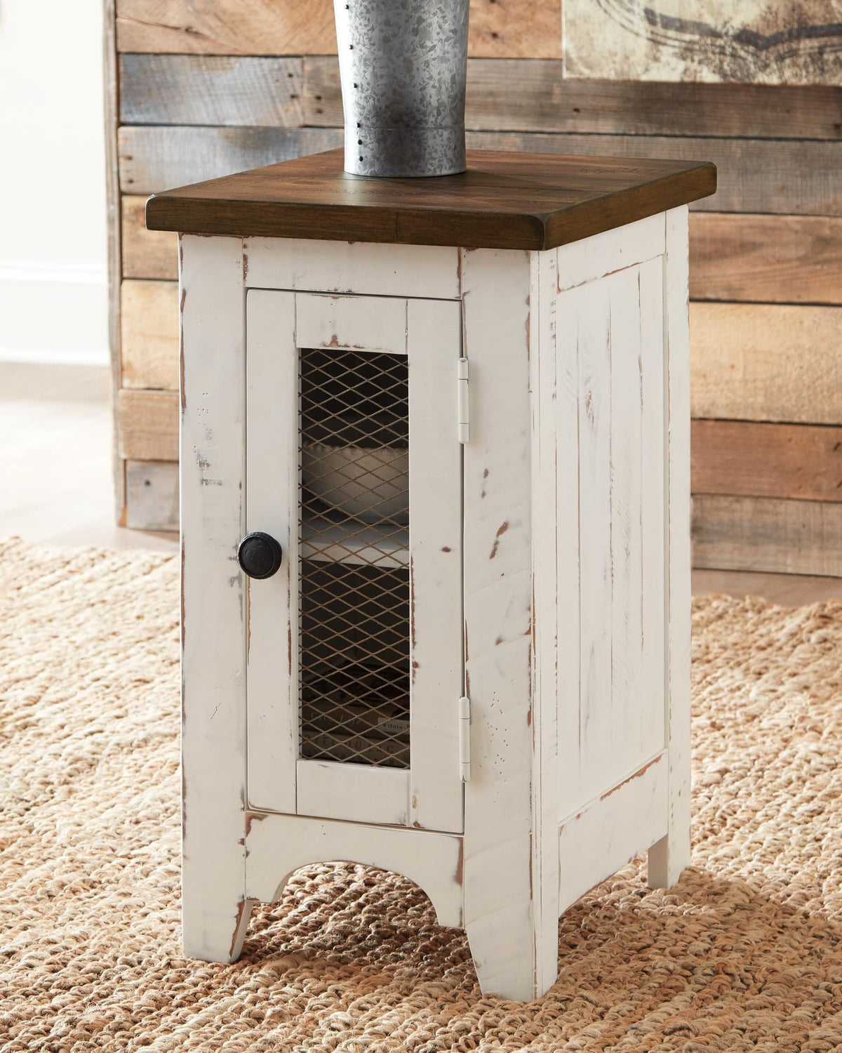 Wystfield White/Brown Coffee Table with 1 End Table — product image 8