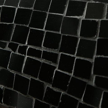 Detailed finish close-up of Drice Black Panther Sculpture