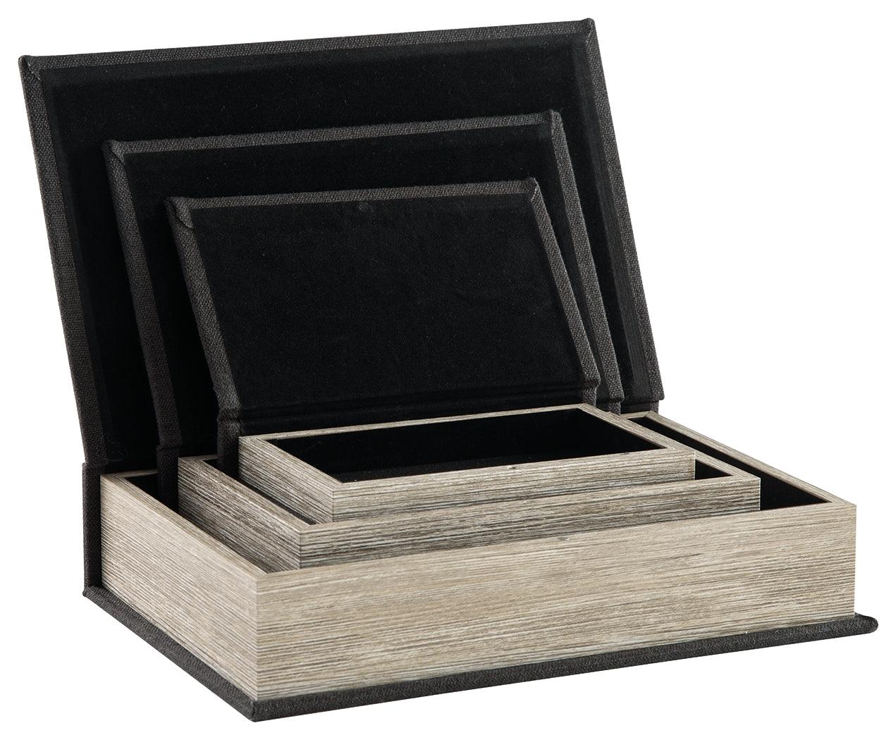 Jolina nesting boxes stack showing three sizes