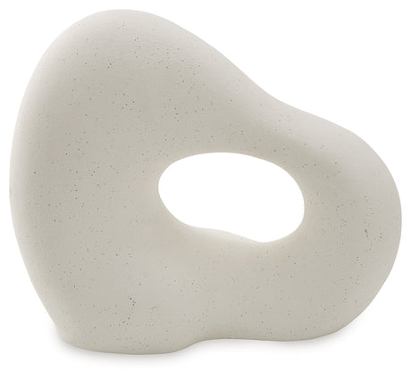 Arthrow sculpture side angled view