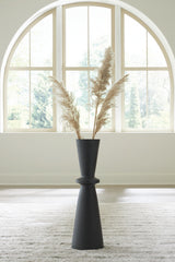Close detail of vase finish