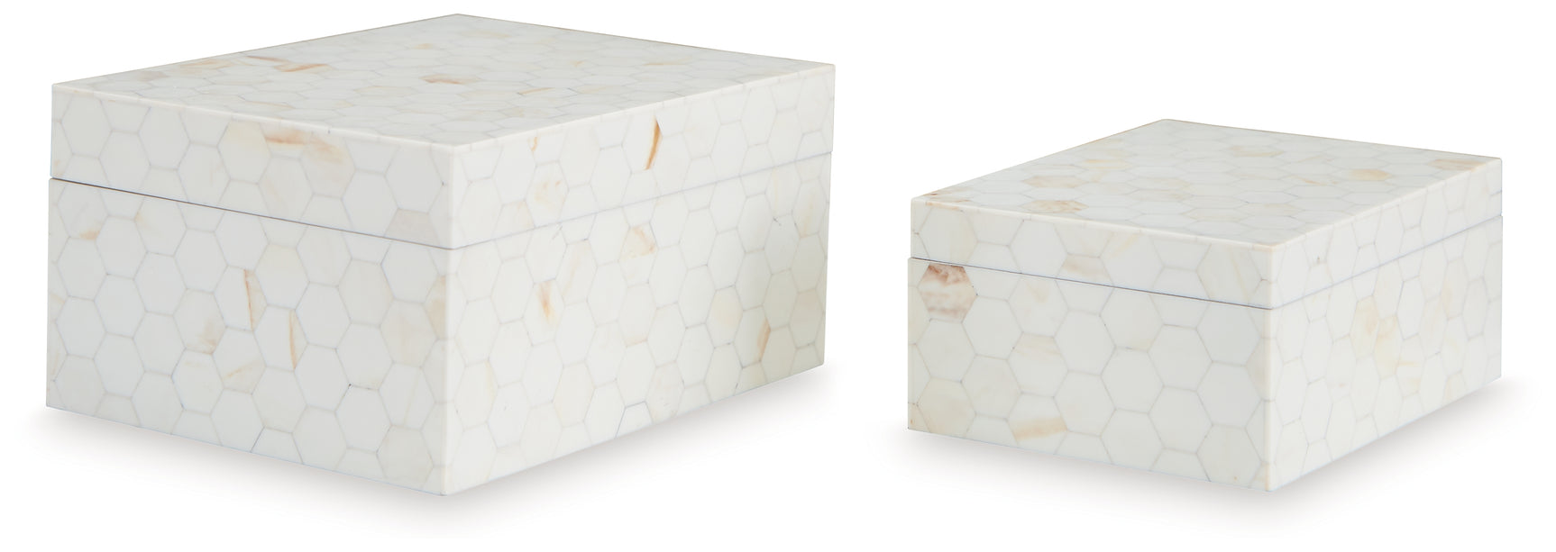 Closed Aldenburg cream decorative box front view