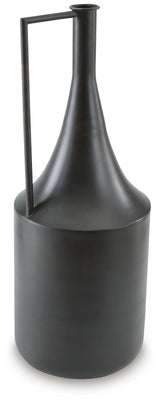 Zainforth Vase head-on view